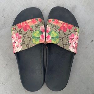 Gucci Blooms supreme slides